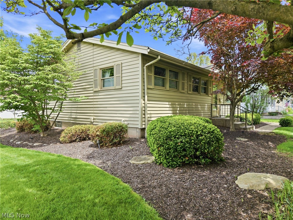 908 Bowman Street Niles OH 44446