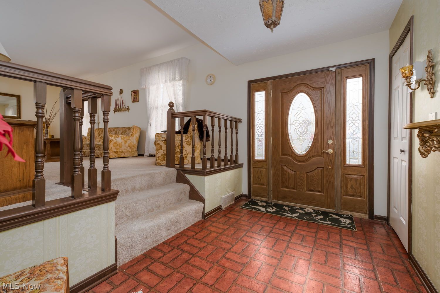 7951 Lake O' Springs Avenue NW Canton OH 44720