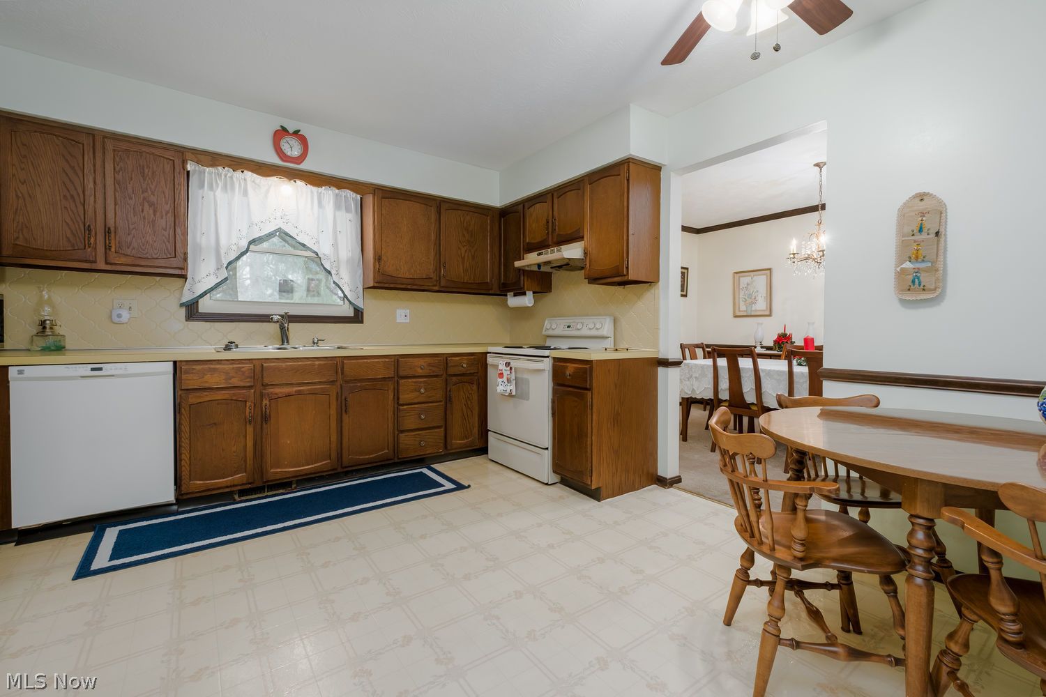 7951 Lake O' Springs Avenue NW Canton OH 44720