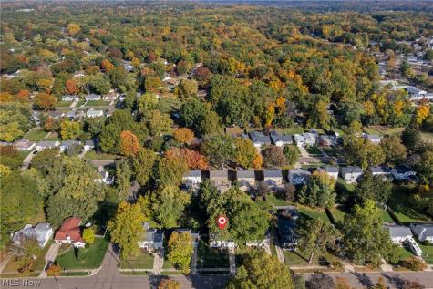 1821 Kingsley Avenue Akron OH 44313