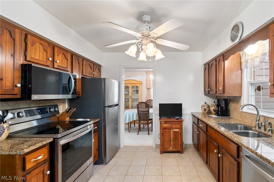 1821 Kingsley Avenue Akron OH 44313