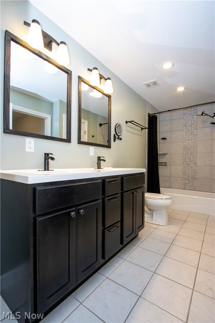 39 S Highland Court Howard OH 43028