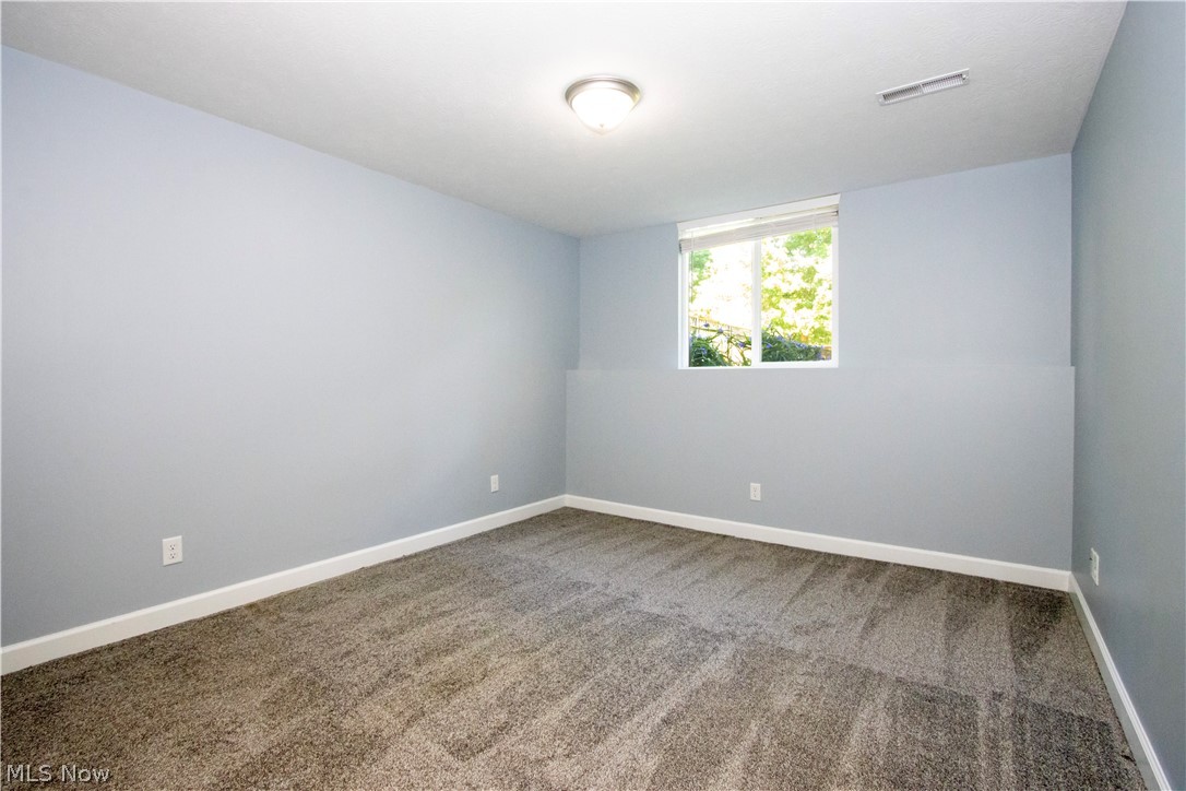 39 S Highland Court Howard OH 43028