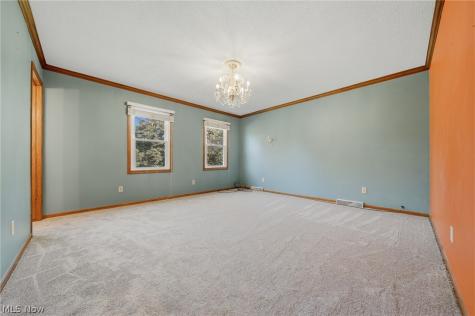 5140 Tanager Avenue NE Canton OH 44705