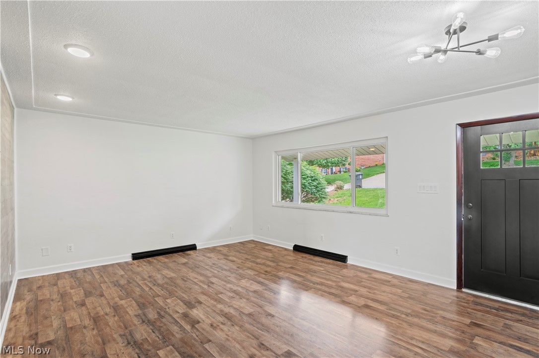 2955 Linda Way Steubenville OH 43952