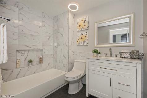 1423 Kenilworth Avenue Cleveland OH 44113