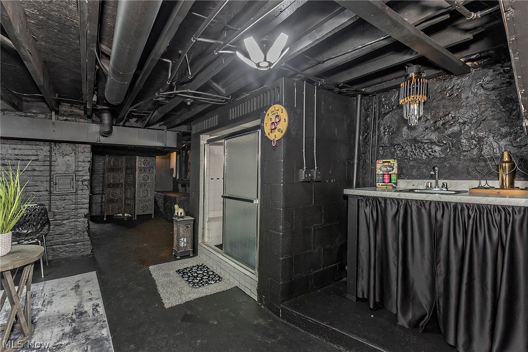 1423 Kenilworth Avenue Cleveland OH 44113