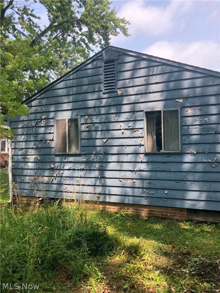 1548 E 296th Street Wickliffe OH 44092