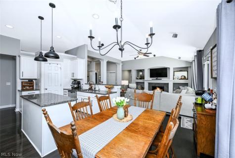 4271 Willow Wood Way Uniontown OH 44685