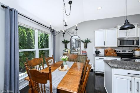 4271 Willow Wood Way Uniontown OH 44685