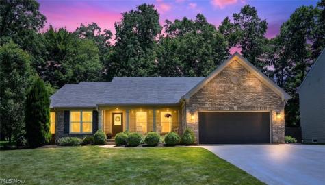 4271 Willow Wood Way Uniontown OH 44685