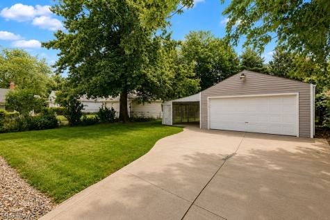 30030 Truman Avenue Wickliffe OH 44092