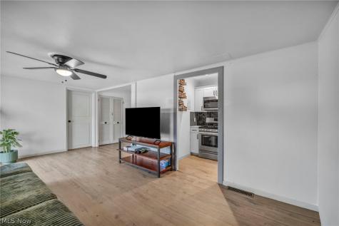 4307 Talbot Lane Lorain OH 44055