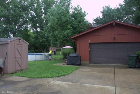 11650 Streamview Avenue NW Uniontown OH 44685