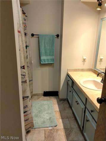 11650 Streamview Avenue NW Uniontown OH 44685