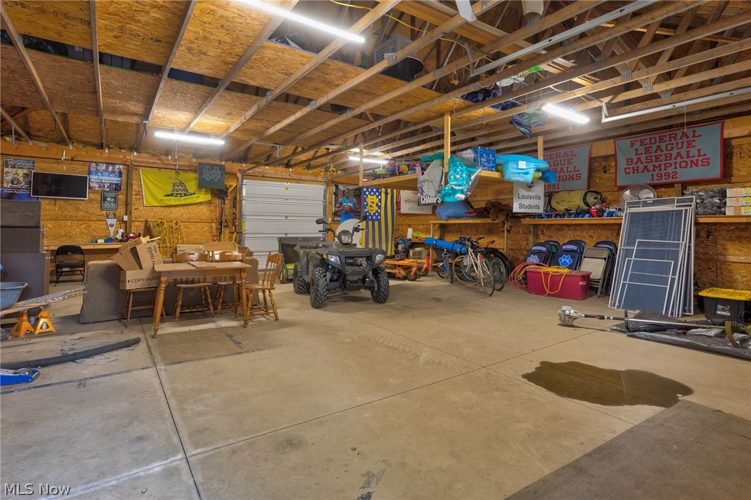 4456 Maplegrove Avenue Louisville OH 44641