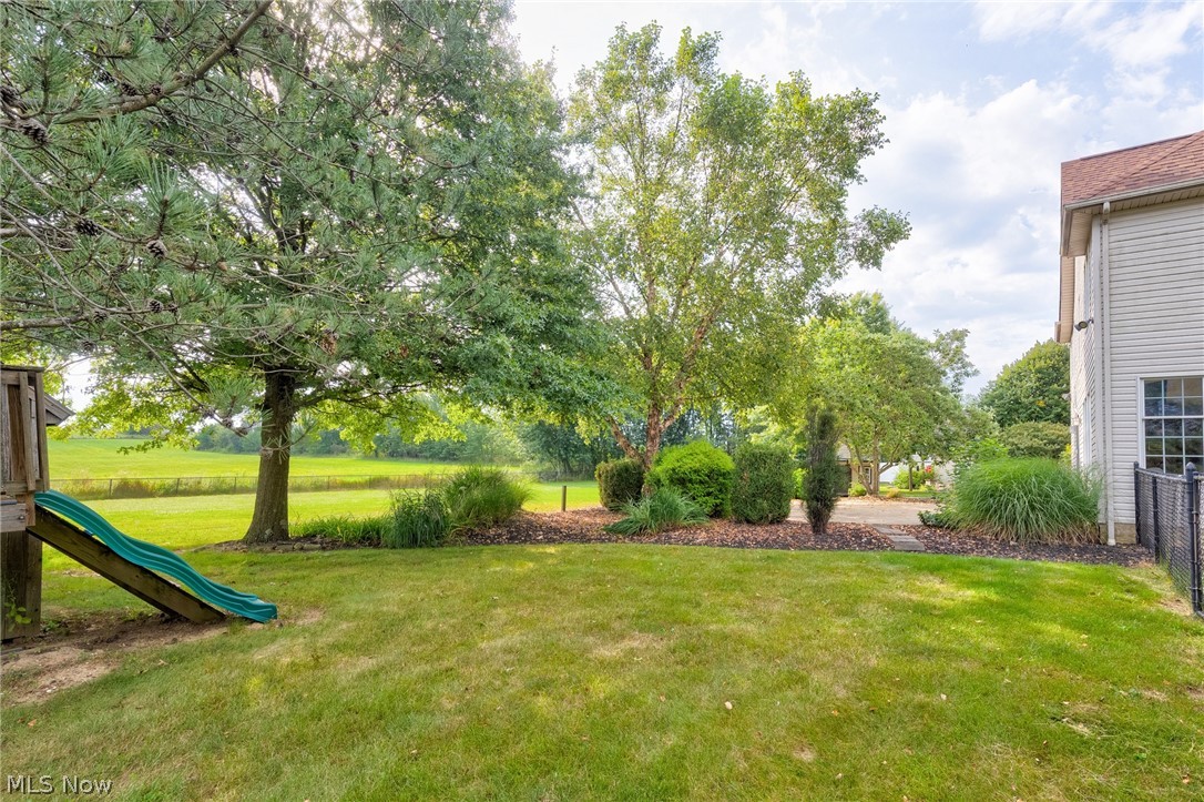 4456 Maplegrove Avenue Louisville OH 44641