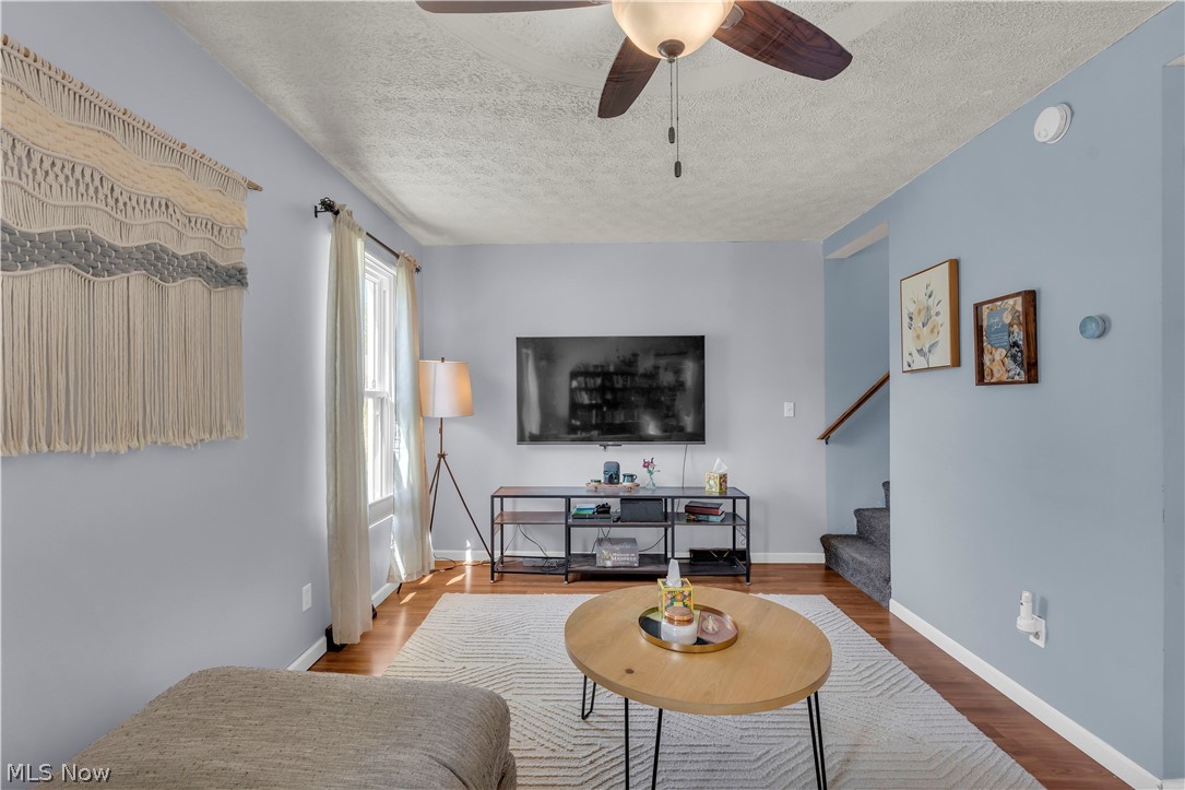 489 W Waterloo Road Akron OH 44314