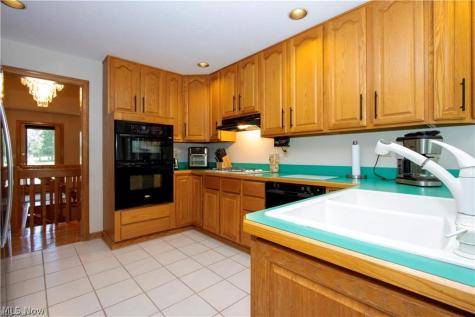 4366 Woodlake Trail Wooster OH 44691