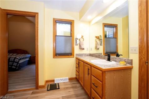 4366 Woodlake Trail Wooster OH 44691