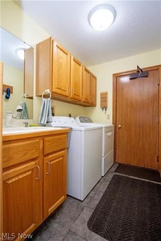 4366 Woodlake Trail Wooster OH 44691