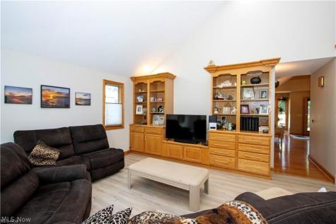 4366 Woodlake Trail Wooster OH 44691