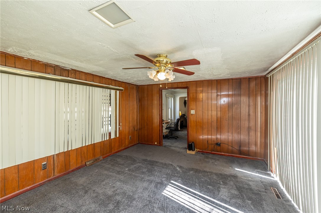 17004 Stockbridge Avenue Cleveland OH 44128