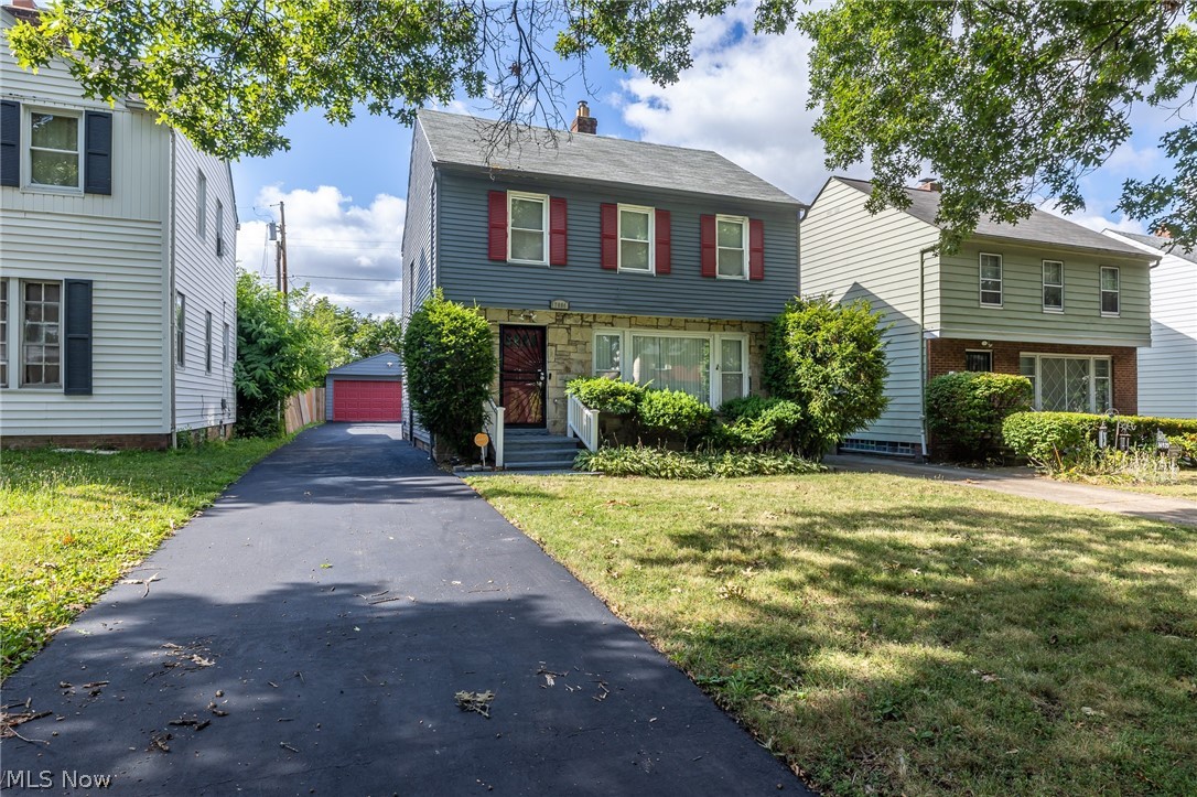 17004 Stockbridge Avenue Cleveland OH 44128