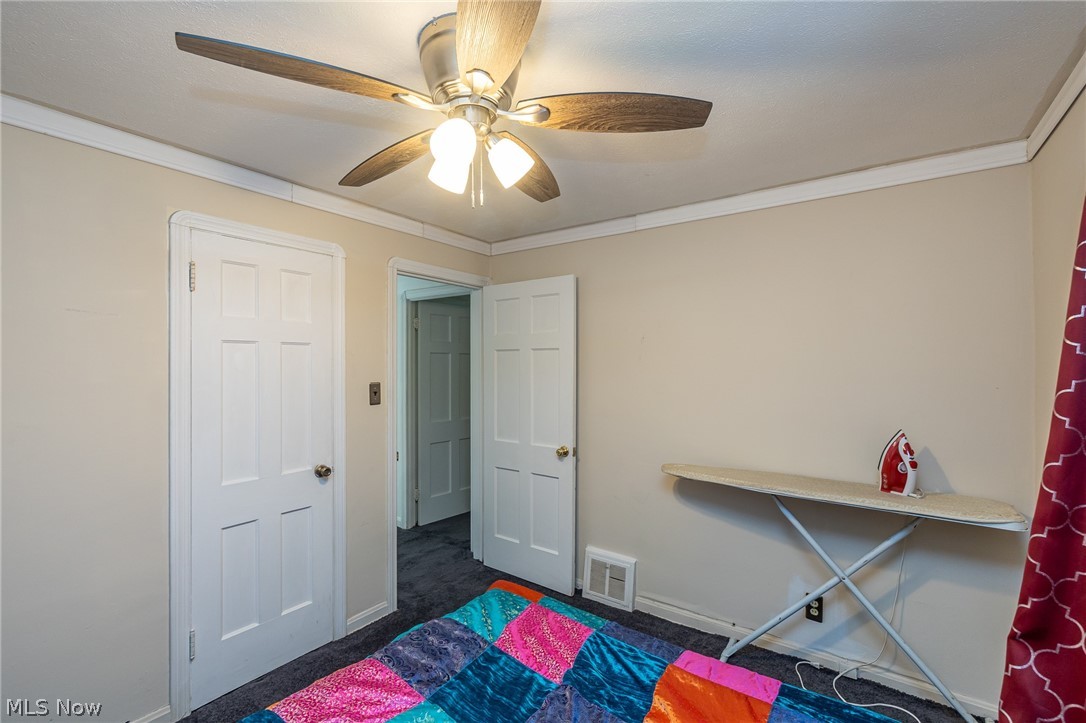 17004 Stockbridge Avenue Cleveland OH 44128
