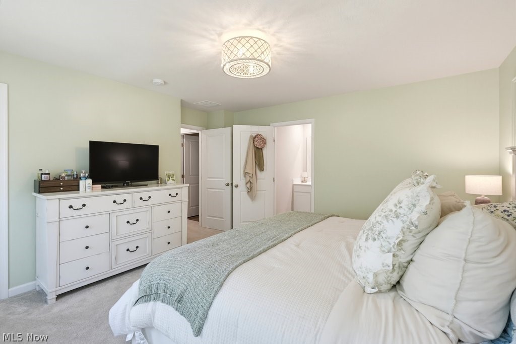 5283 Frederick Street Barberton OH 44203