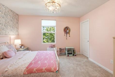 5283 Frederick Street Barberton OH 44203