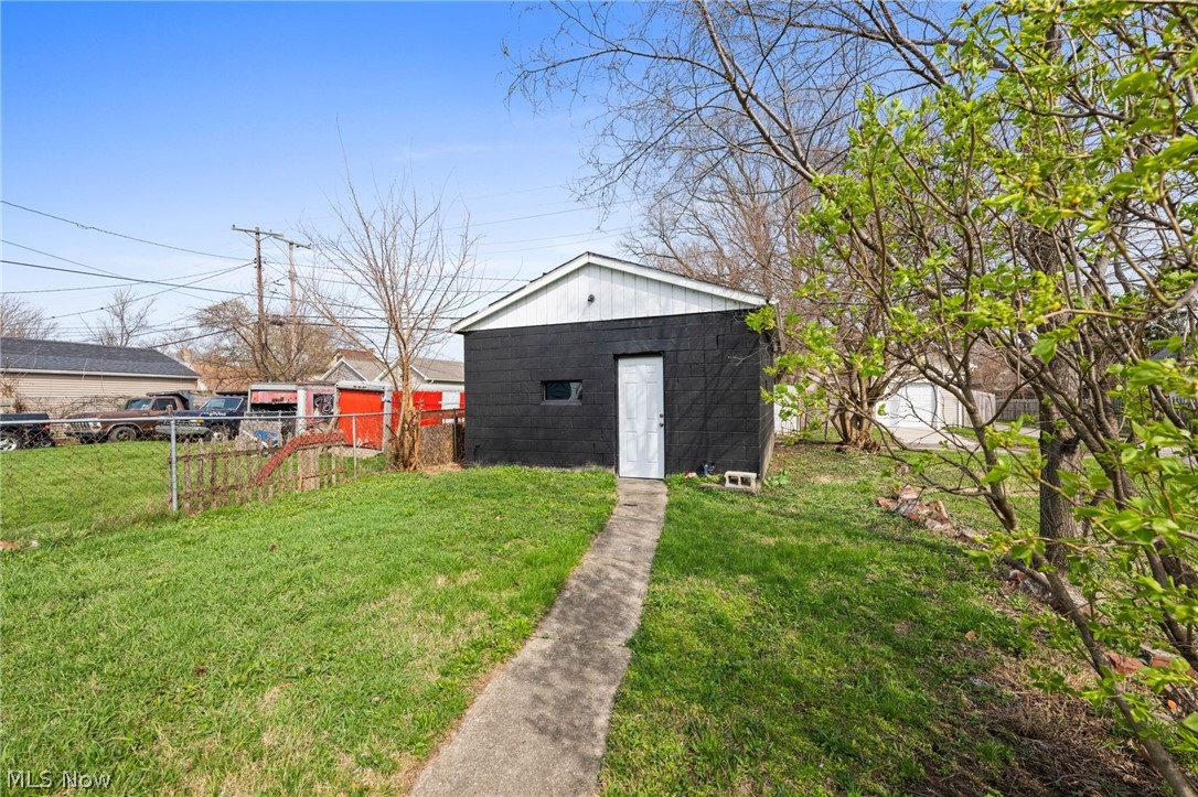7604 Dudley Avenue Cleveland OH 44102