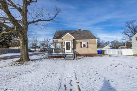 33 Pierce Avenue Cuyahoga Falls OH 44221