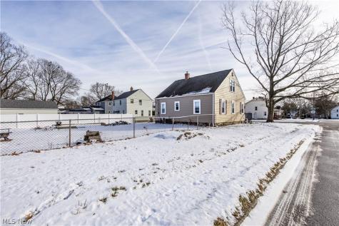 33 Pierce Avenue Cuyahoga Falls OH 44221
