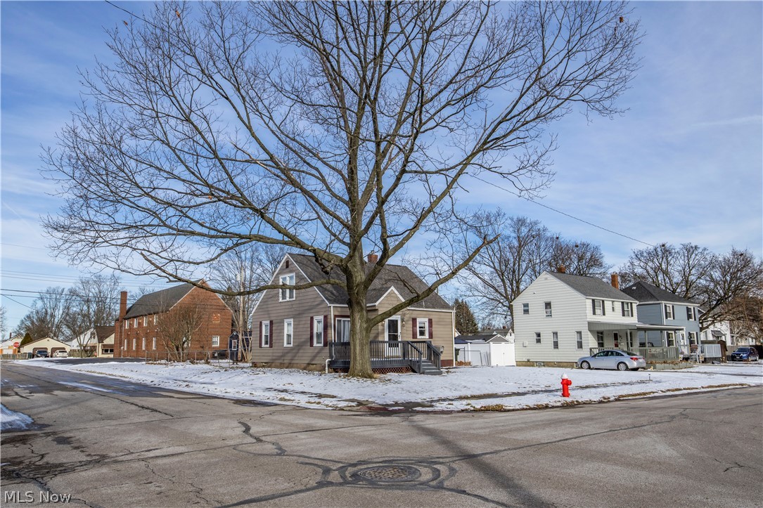 33 Pierce Avenue Cuyahoga Falls OH 44221