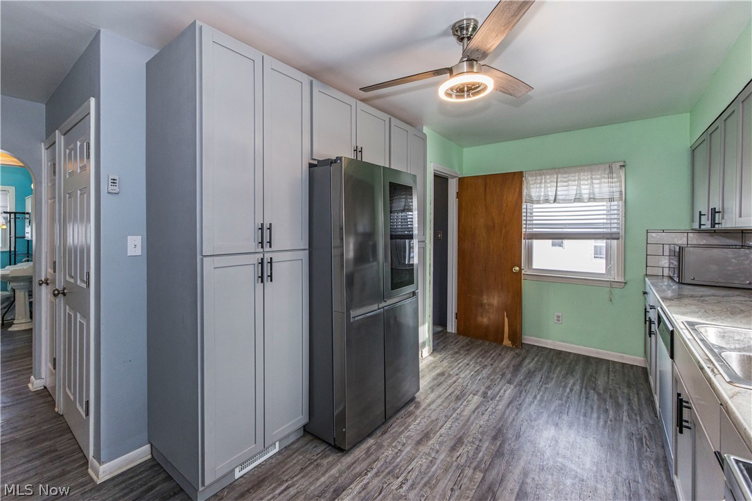 33 Pierce Avenue Cuyahoga Falls OH 44221