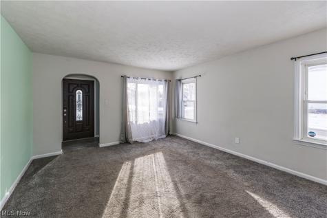33 Pierce Avenue Cuyahoga Falls OH 44221