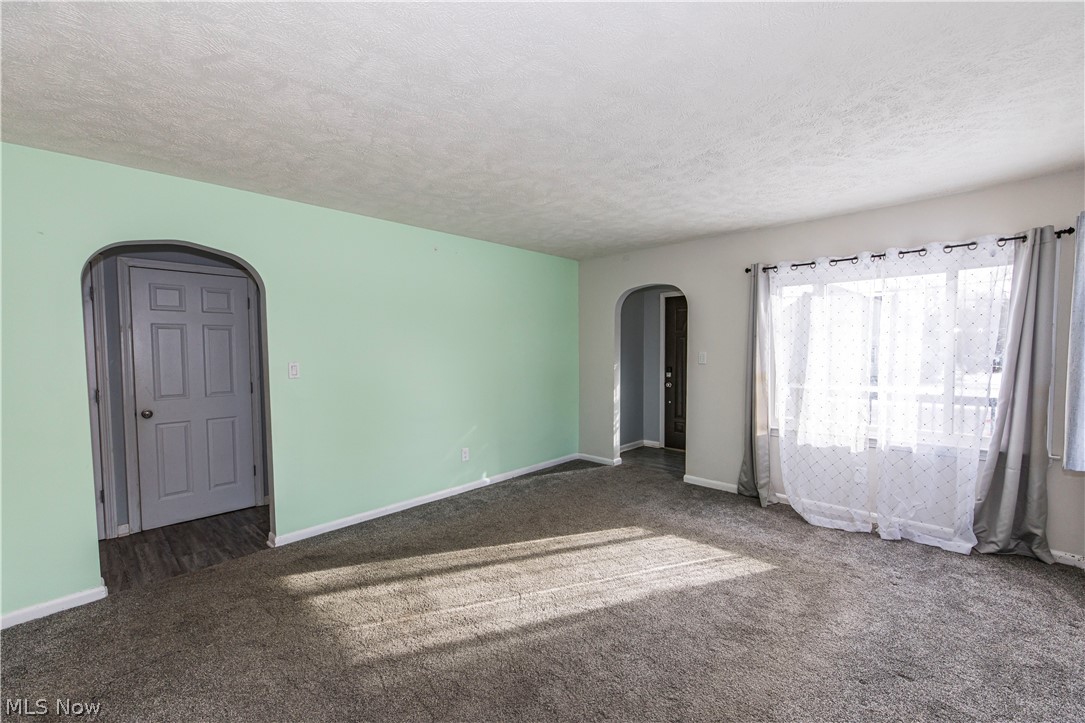 33 Pierce Avenue Cuyahoga Falls OH 44221
