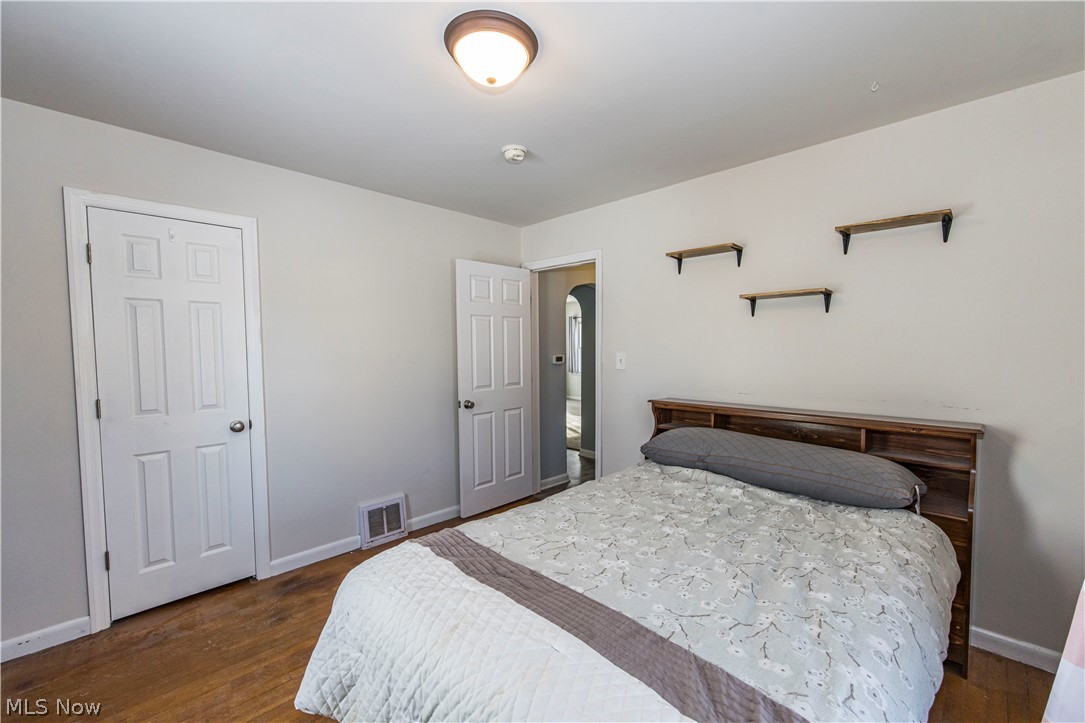 33 Pierce Avenue Cuyahoga Falls OH 44221