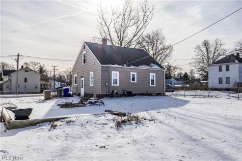 33 Pierce Avenue Cuyahoga Falls OH 44221