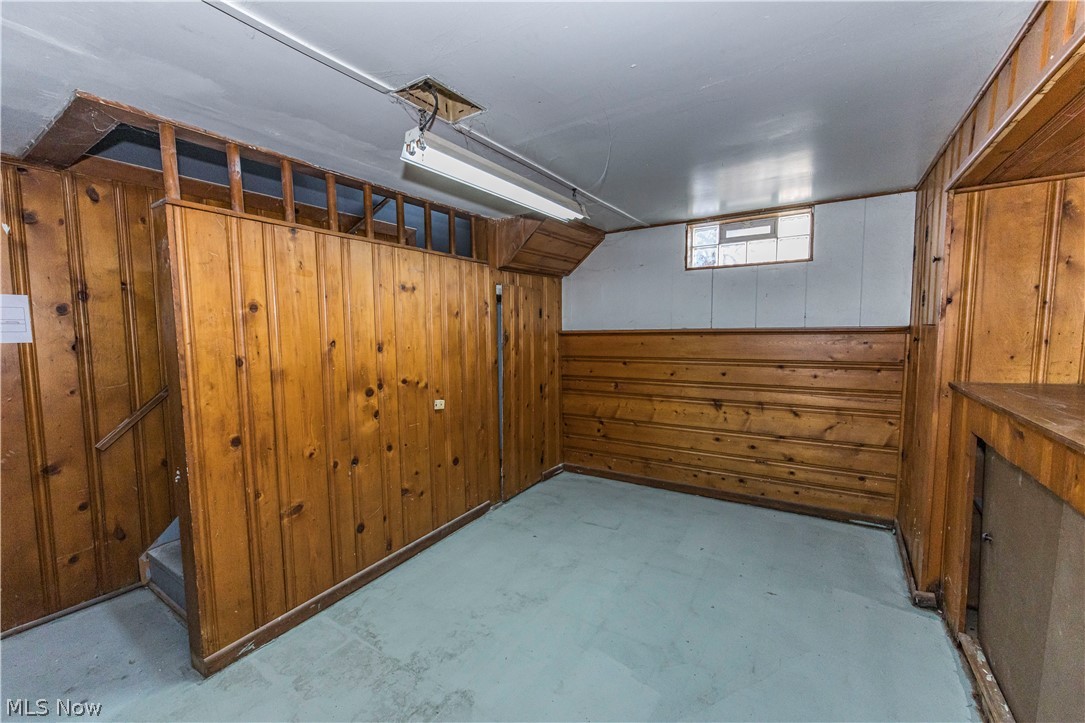 33 Pierce Avenue Cuyahoga Falls OH 44221