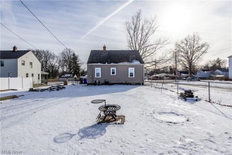 33 Pierce Avenue Cuyahoga Falls OH 44221