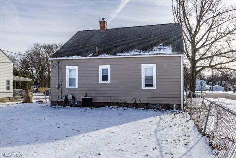 33 Pierce Avenue Cuyahoga Falls OH 44221