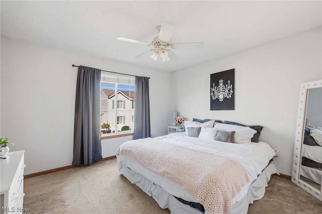 1138 Oxford Circle Akron OH 44312