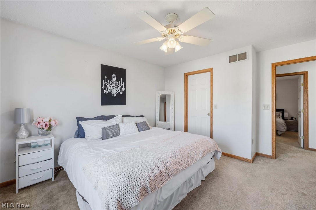 1138 Oxford Circle Akron OH 44312