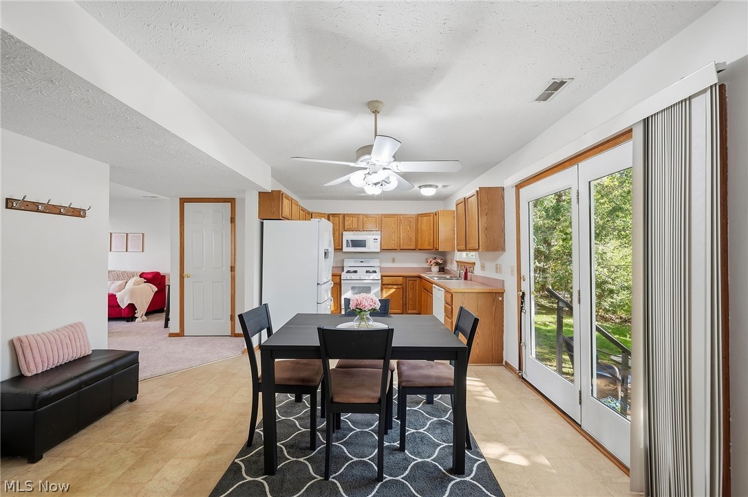 1138 Oxford Circle Akron OH 44312