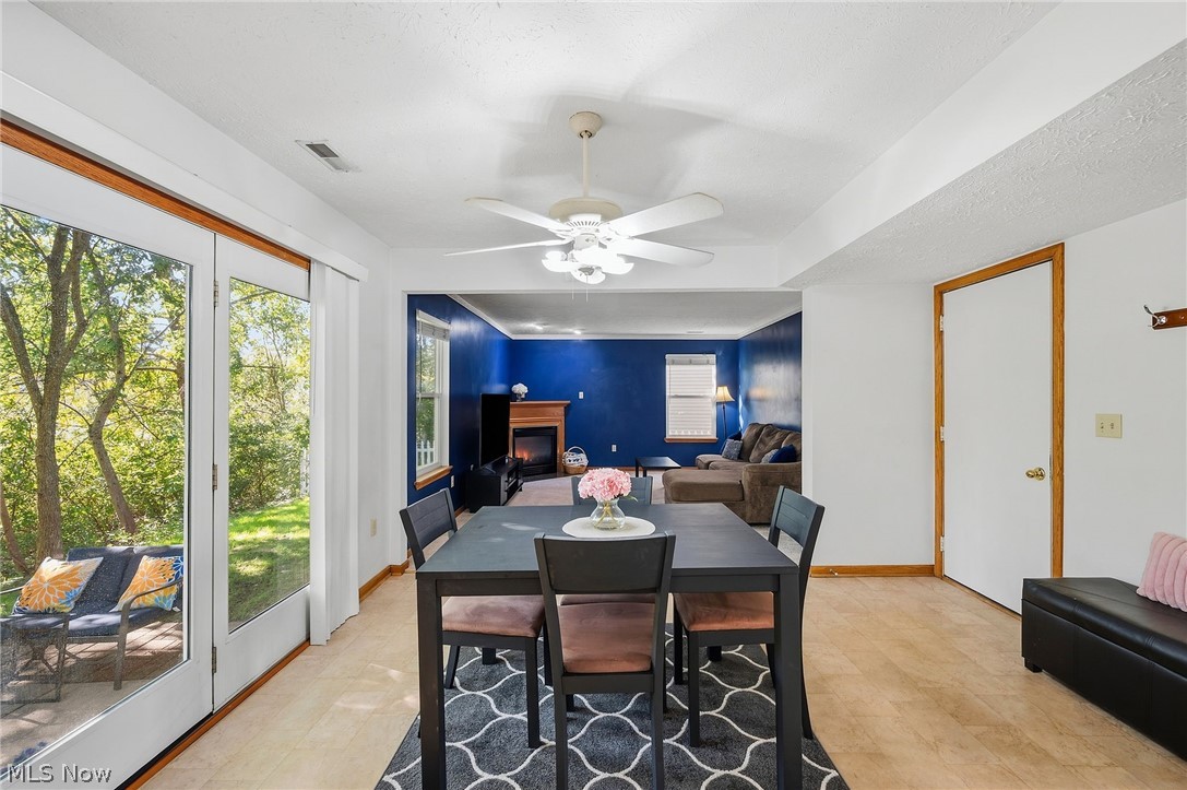 1138 Oxford Circle Akron OH 44312