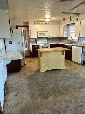 14154 Bellridge Avenue SW Navarre OH 44662
