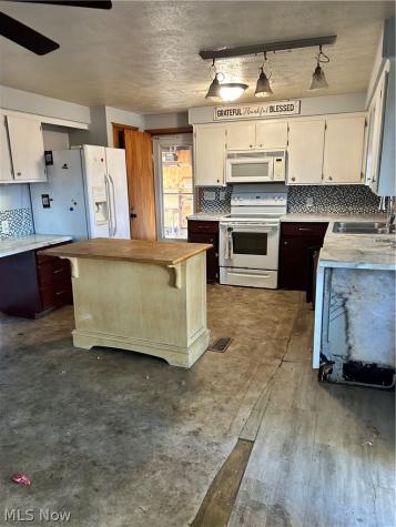 14154 Bellridge Avenue SW Navarre OH 44662