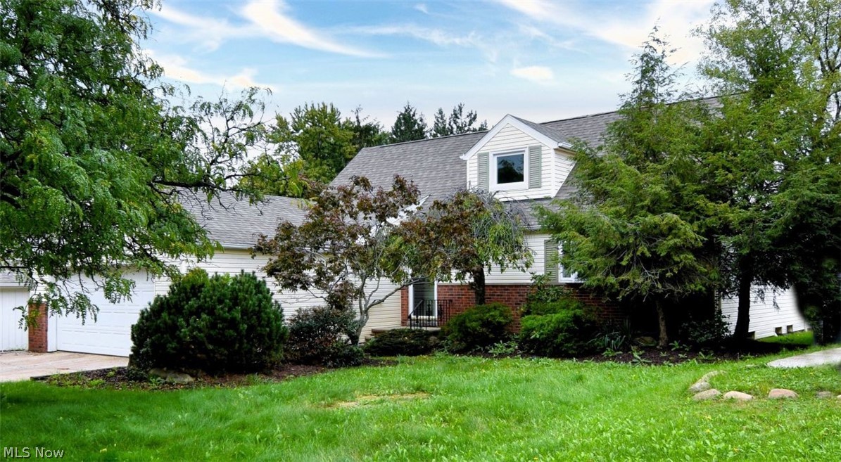 4949 Emmet Road Lyndhurst OH 44124